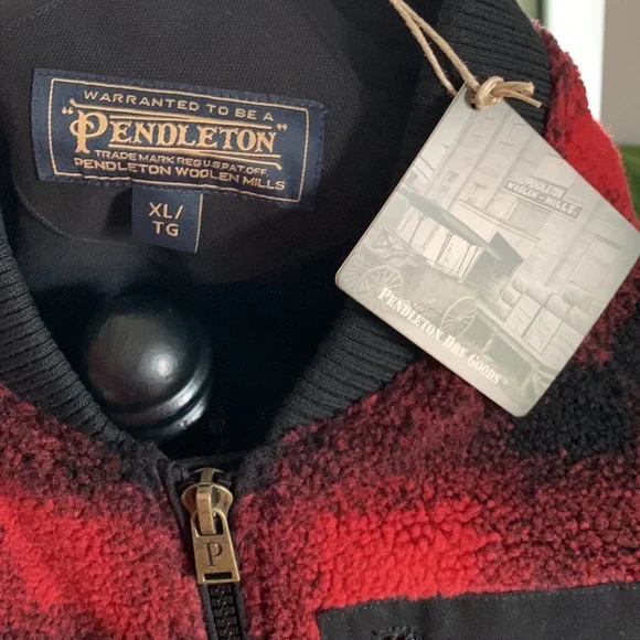 NWT Pendleton Red Buffalo varsity jacket Size XL - Picture 10 of 10